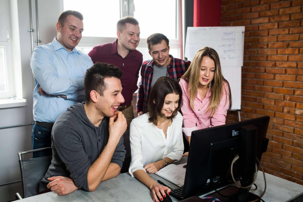 Kobiety uczą się programowania